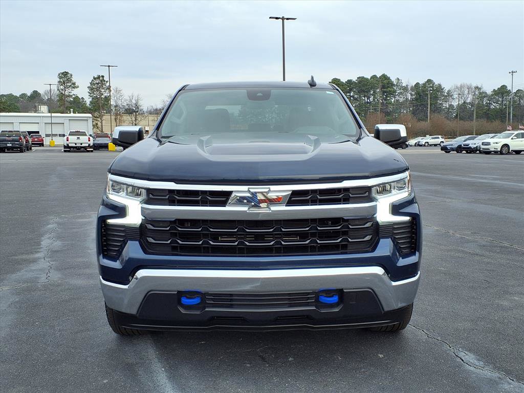Used 2023 Chevrolet Silverado 1500 LT image 2