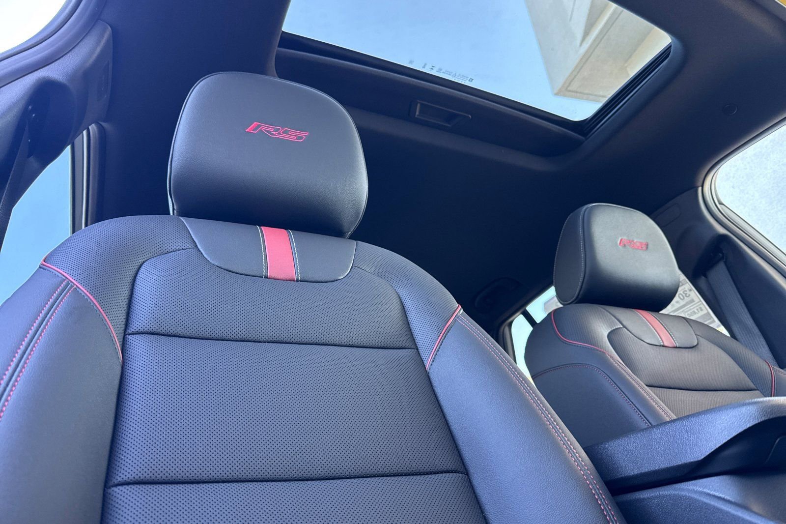 New 2026 Chevrolet Trax RS w/ Sunroof Package image 16