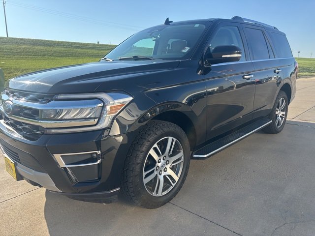 Used 2023 Ford Expedition Limited image 10