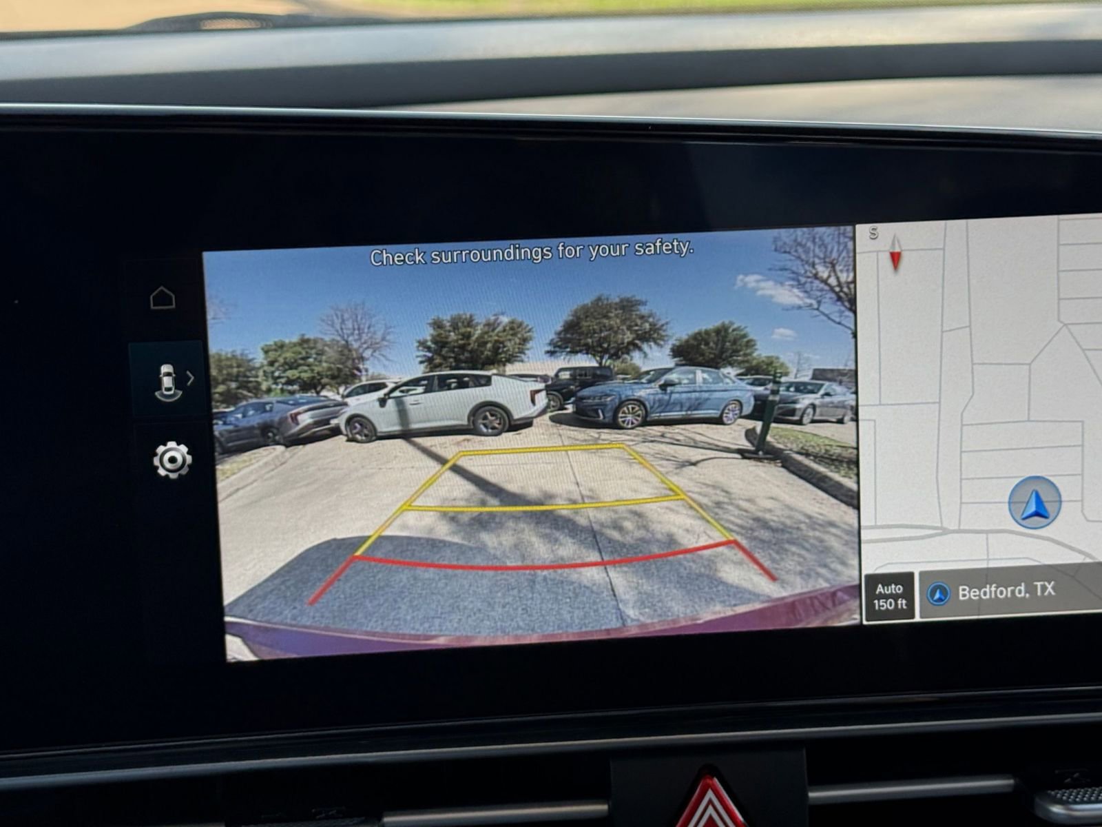 Used 2025 Hyundai Elantra SEL image 25