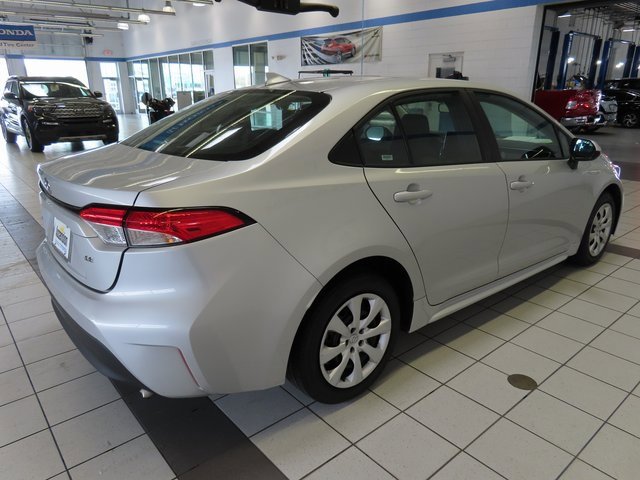Used 2024 Toyota Corolla LE image 11