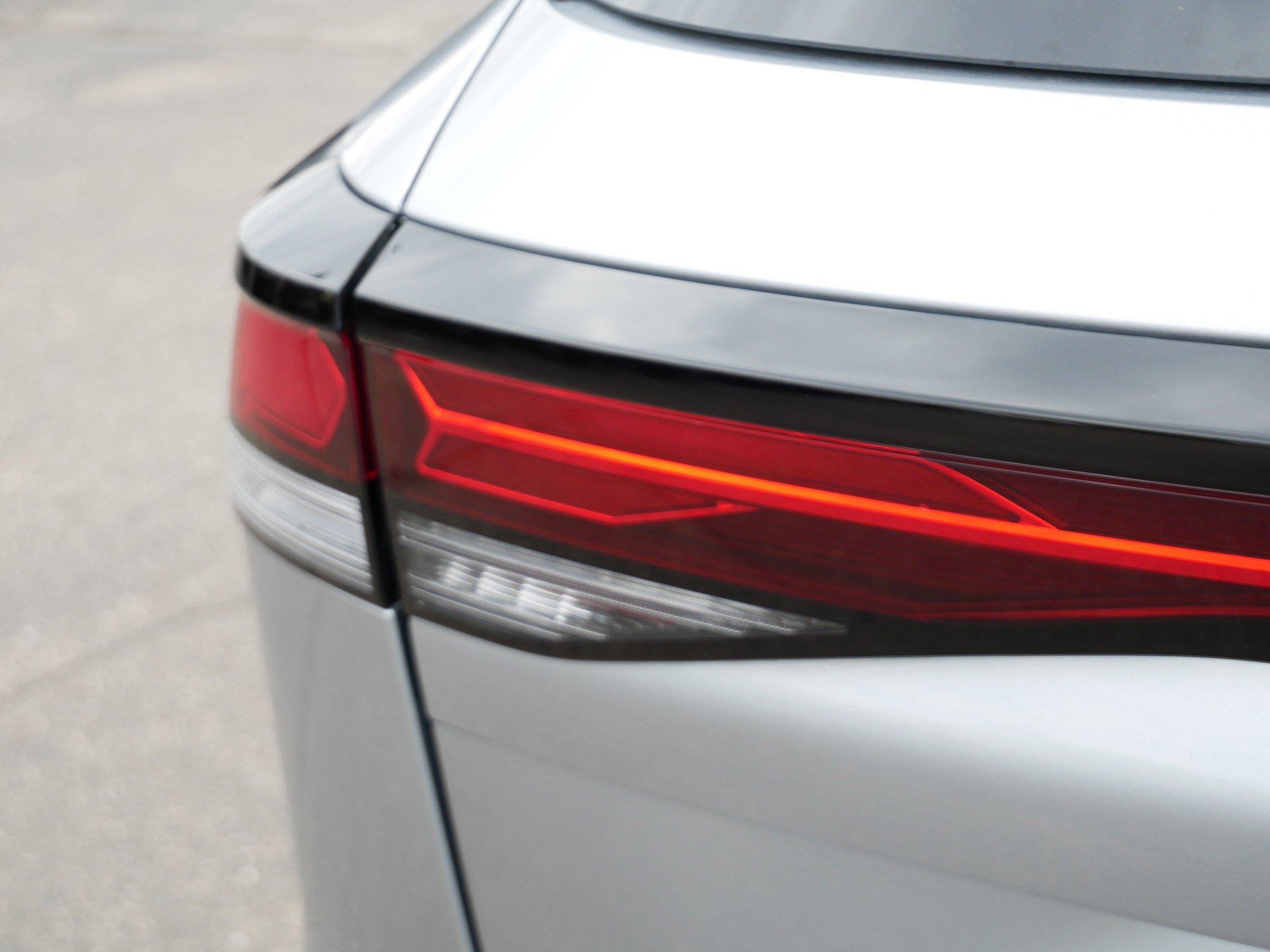 Certified 2025 Volkswagen Tiguan S AWD/4WD image 17
