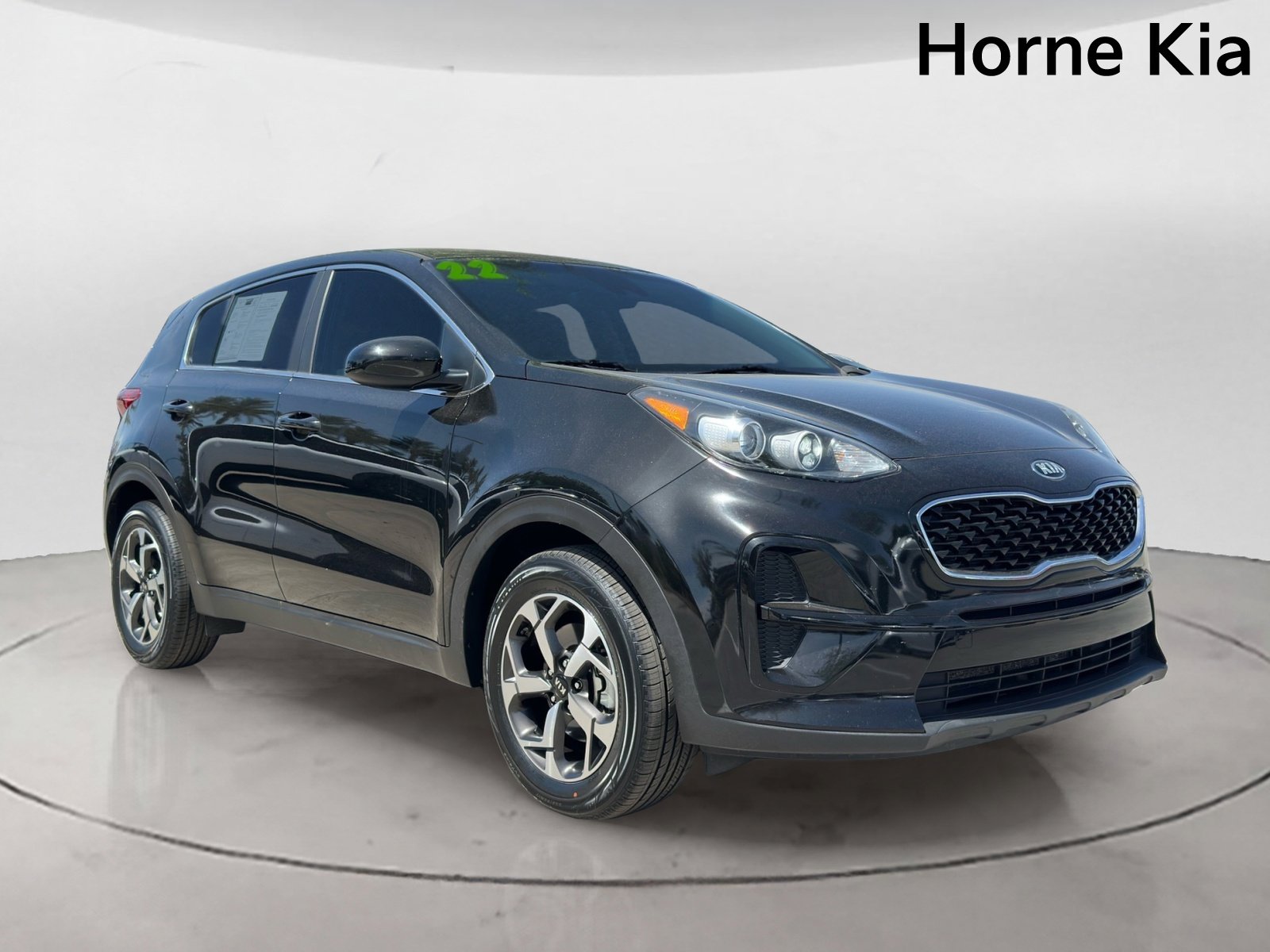 Certified 2022 Kia Sportage LX FWD image 2