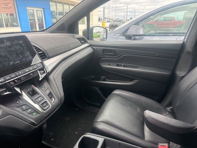 Used 2024 Honda Odyssey Sport image 6