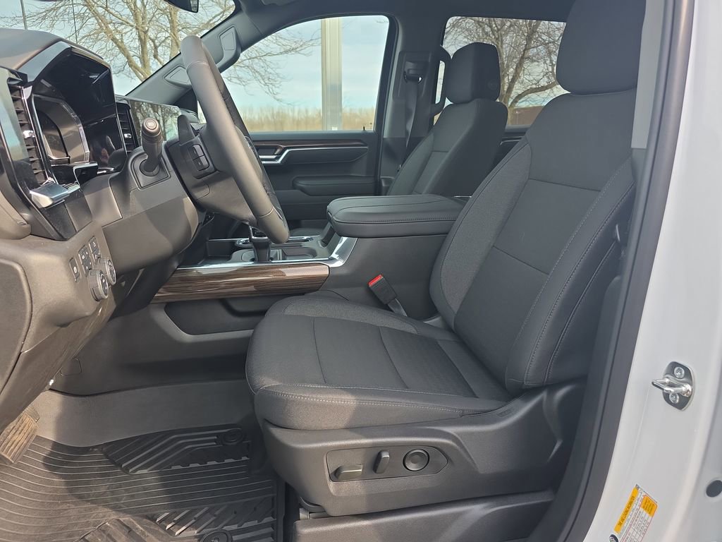 New 2025 Chevrolet Silverado 1500 RST AWD/4WD image 10