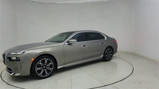 Used 2025 BMW i7 eDrive50 image 70