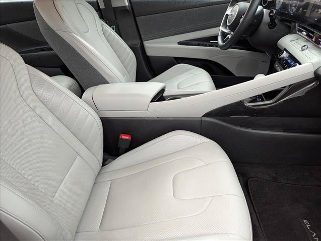 Used 2023 Hyundai Elantra Limited w/ Cargo Package FWD image 20