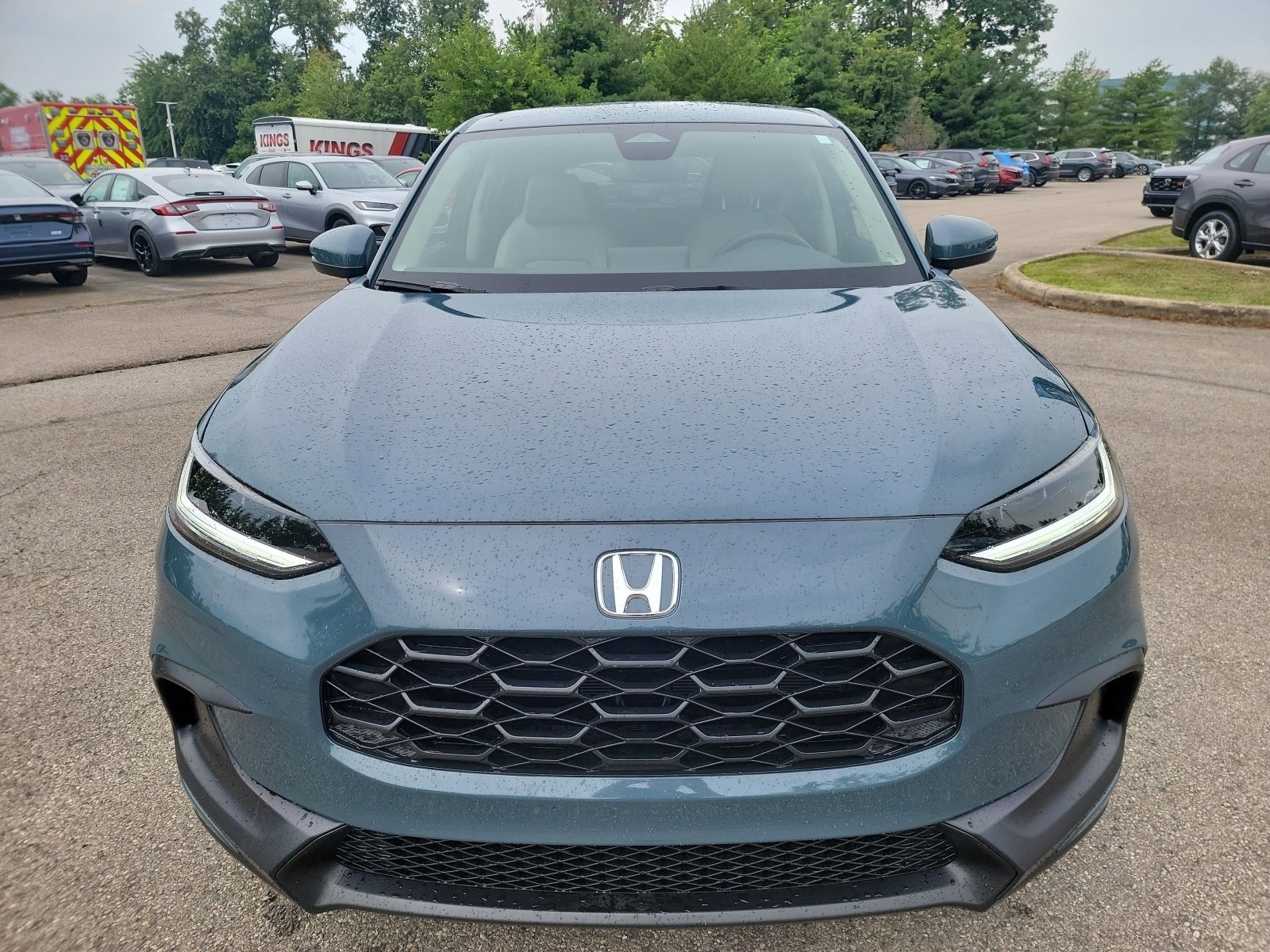 New 2026 Honda HR-V LX image 2