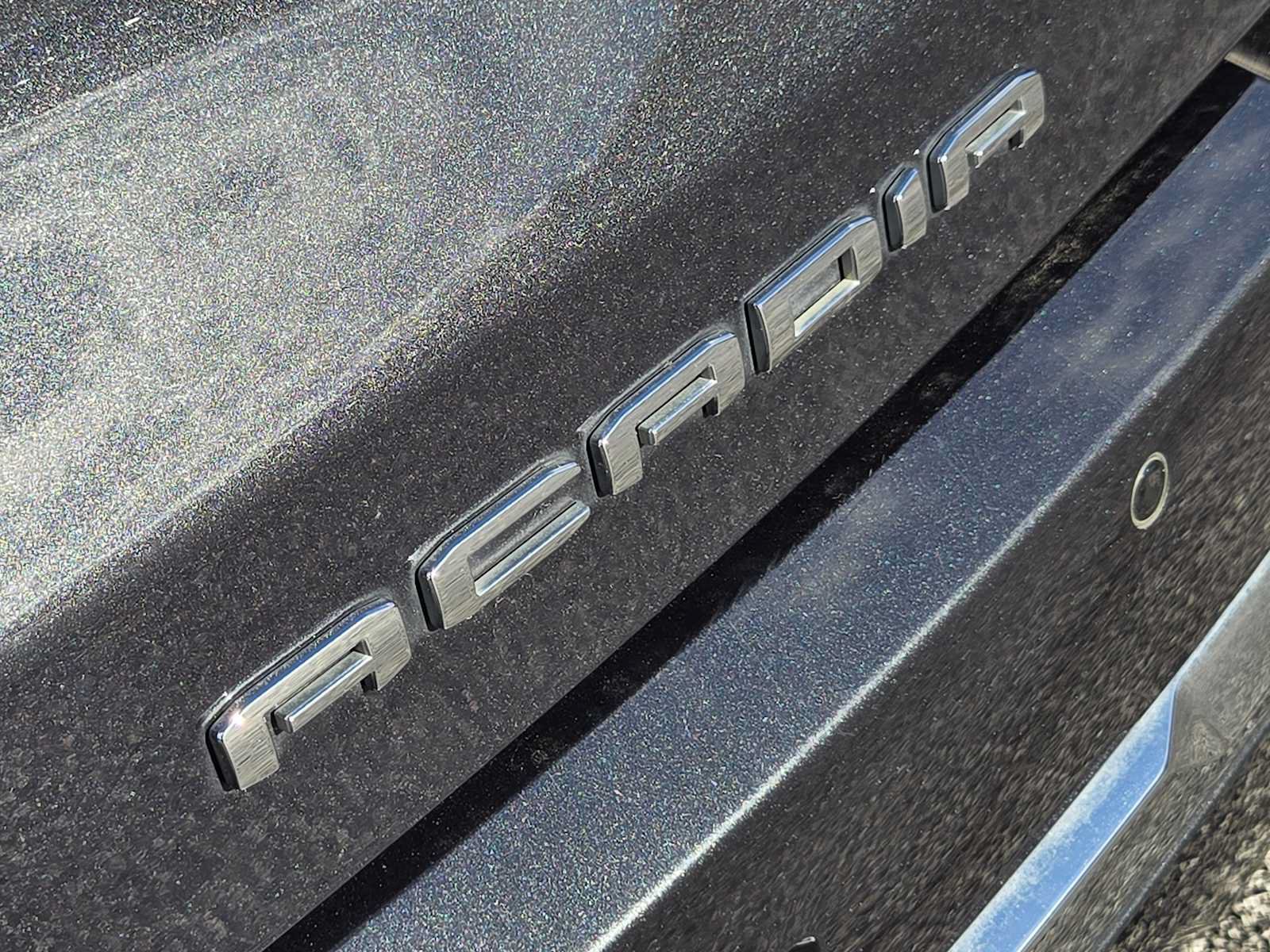 Certified 2021 GMC Acadia Denali w/ Denali Technology Package FWD image 12