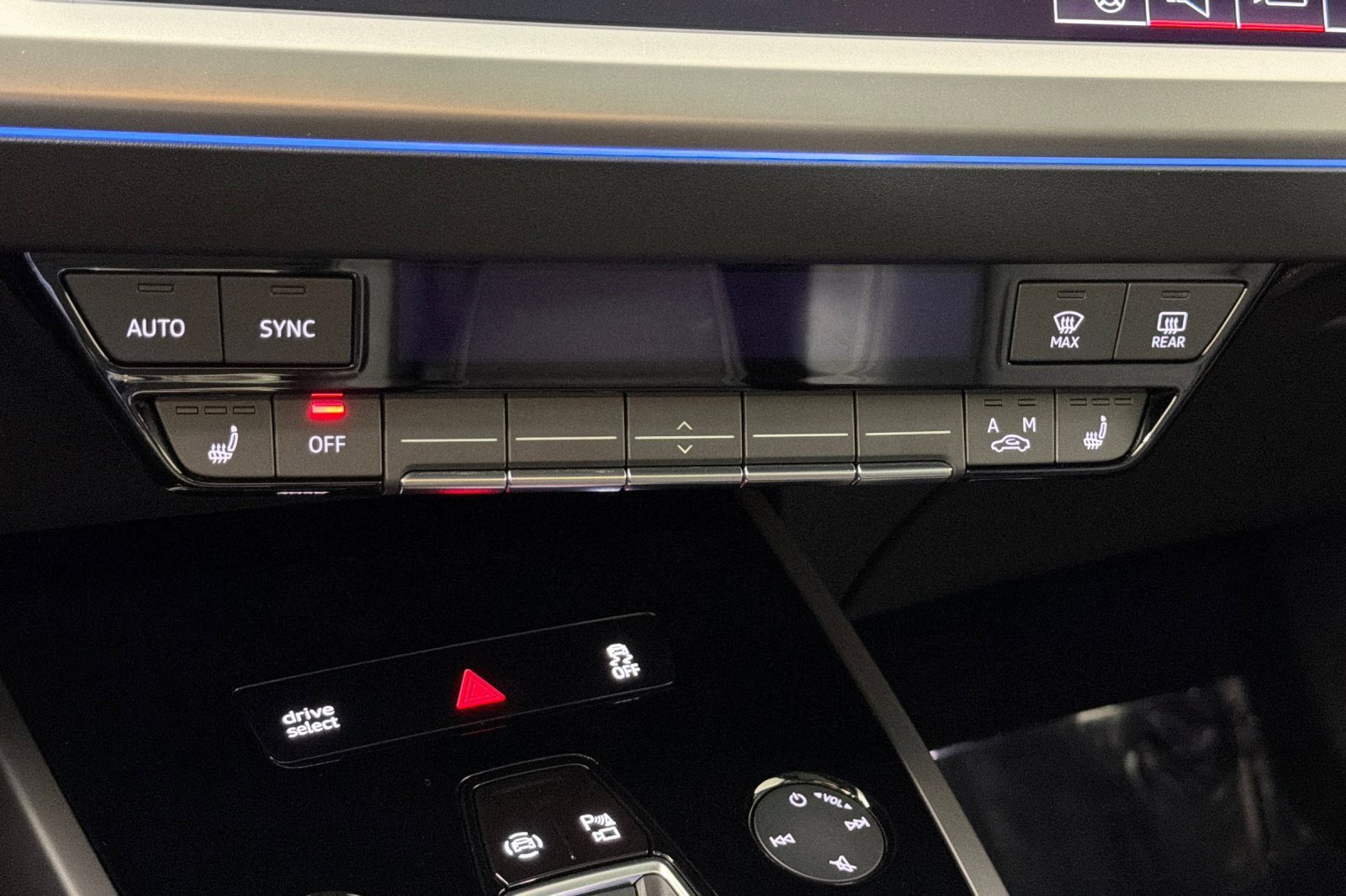 Used 2023 Audi Q4 e-tron Premium Plus w/ Premium Plus image 20