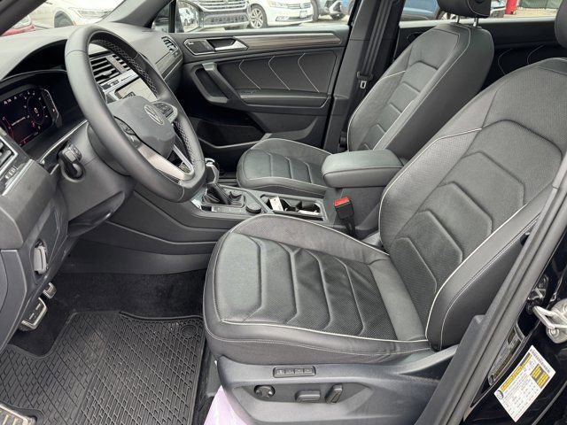 Certified 2023 Volkswagen Tiguan SEL R-Line image 25