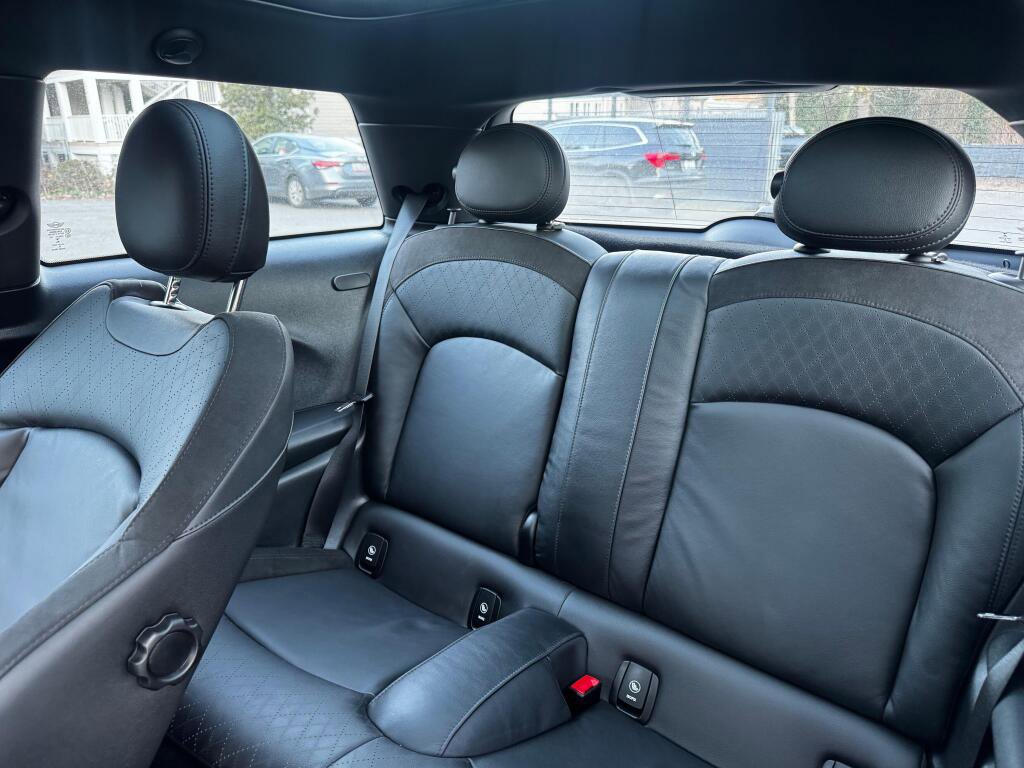 Used 2023 MINI Cooper SE image 8