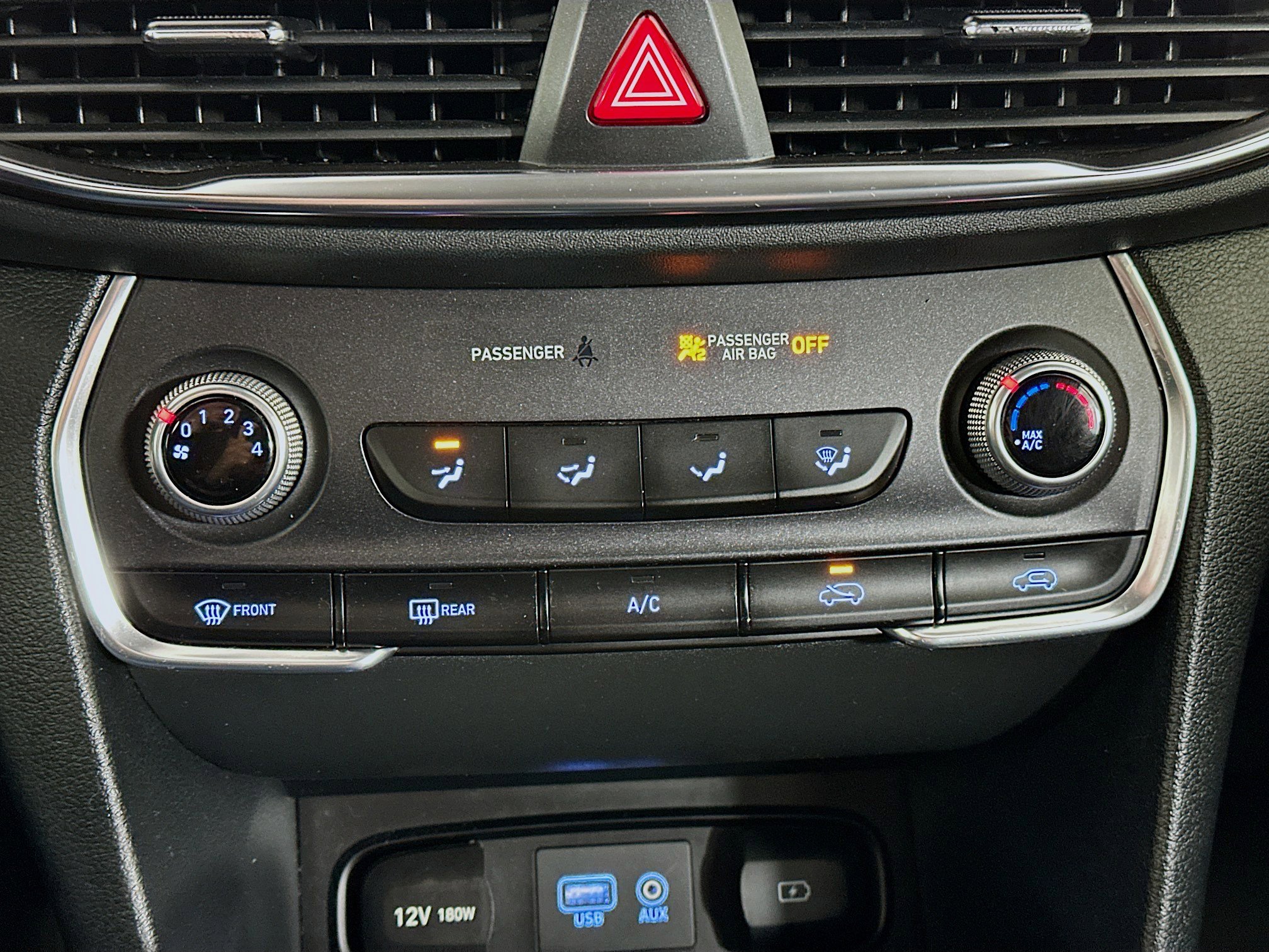Used 2019 Hyundai Santa Fe SE FWD image 23