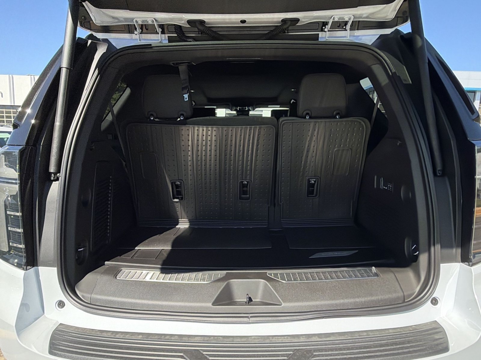 New 2026 Chevrolet Tahoe High Country AWD/4WD image 27