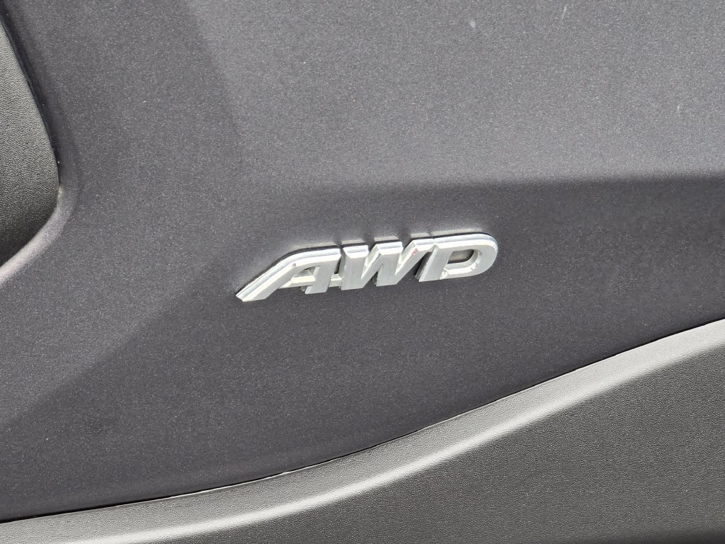 Used 2021 Toyota RAV4 XLE w/ Convenience Package AWD/4WD image 12