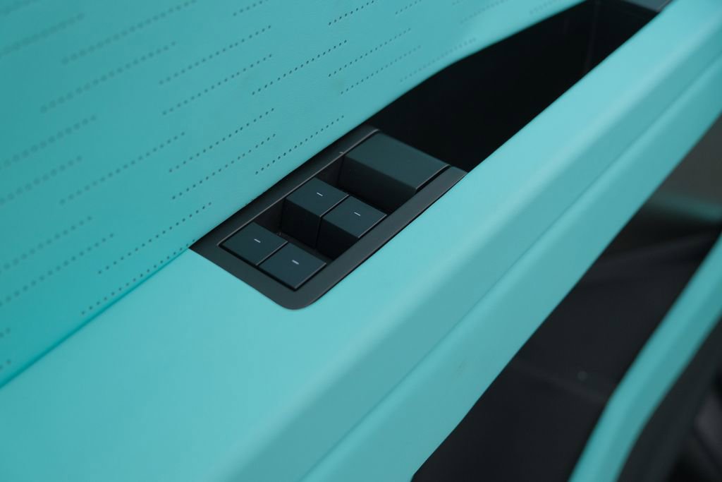 Used 2025 Tesla Cybertruck AWD Crew Cab image 57