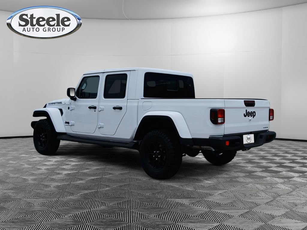 New 2025 Jeep Gladiator Sport image 3