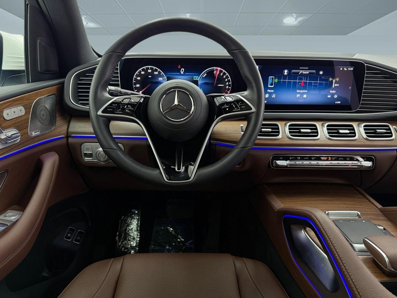 Used 2025 Mercedes-Benz GLE 450e 4MATIC w/ Winter Package image 25