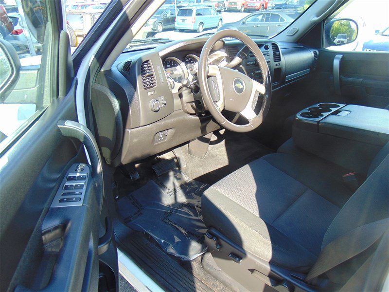 Used 2013 Chevrolet Silverado 1500 LT w/ All-Star Edition AWD/4WD image 6