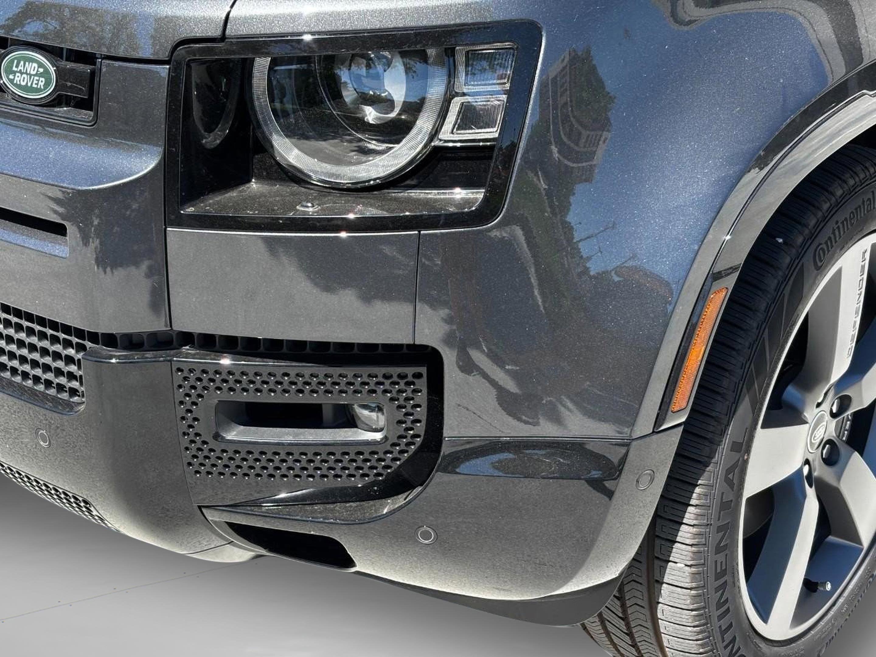 New 2025 Land Rover Defender 110 V8 image 10