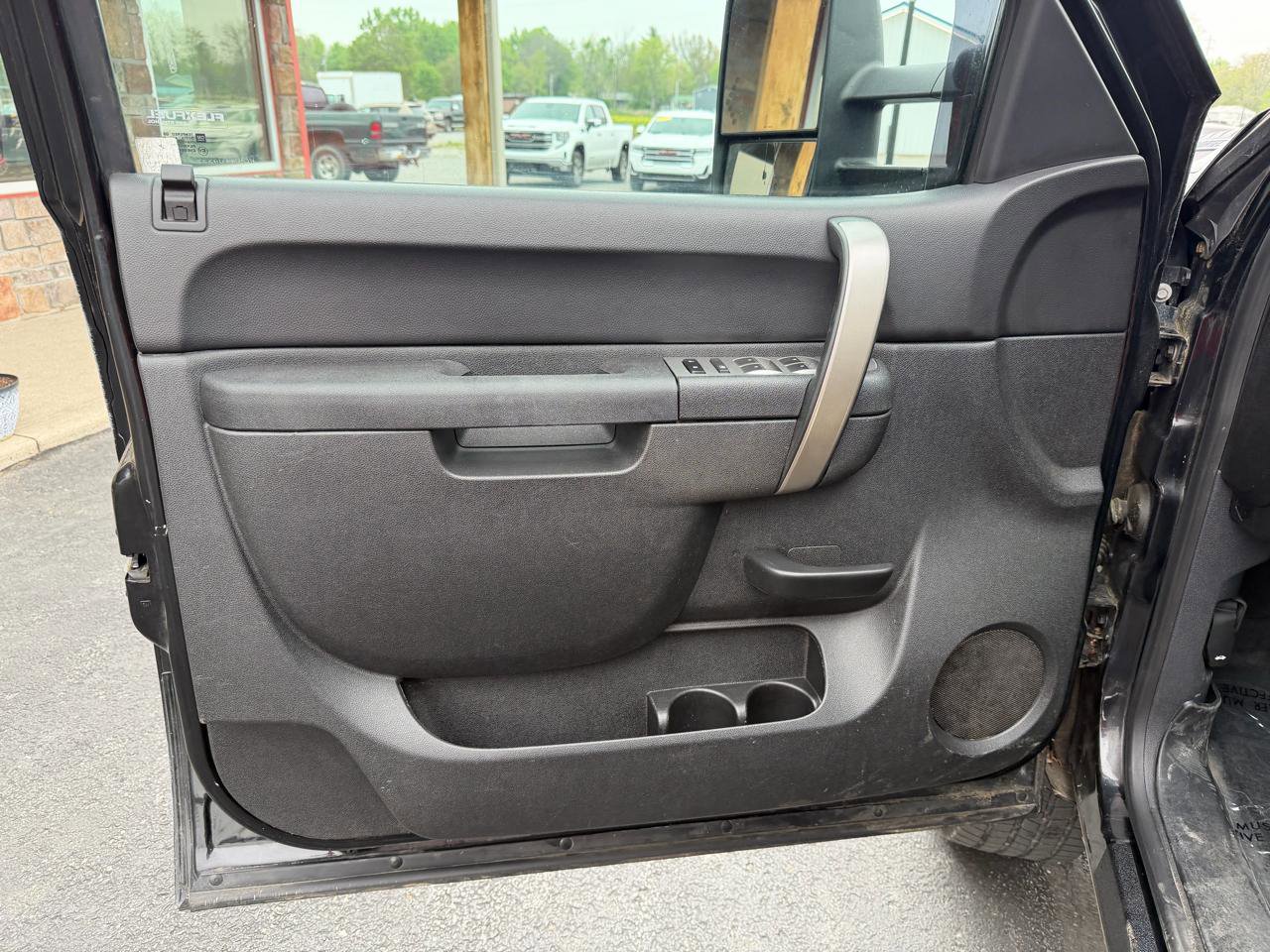 Used 2013 Chevrolet Silverado 2500 LT w/ Interior Plus Package image 12