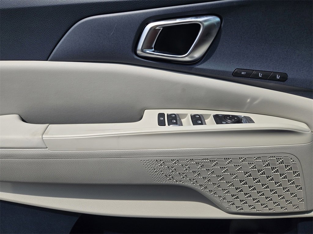 New 2026 Kia Carnival EX image 16