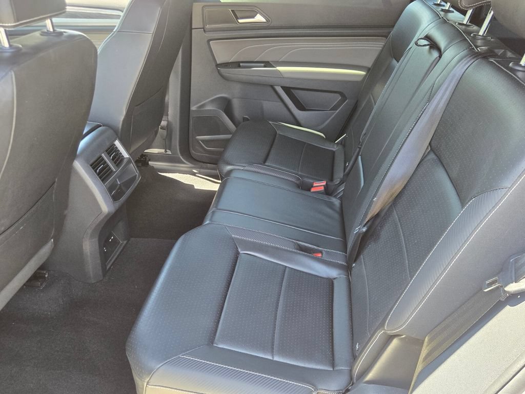 Certified 2022 Volkswagen Atlas Cross Sport SE FWD image 12