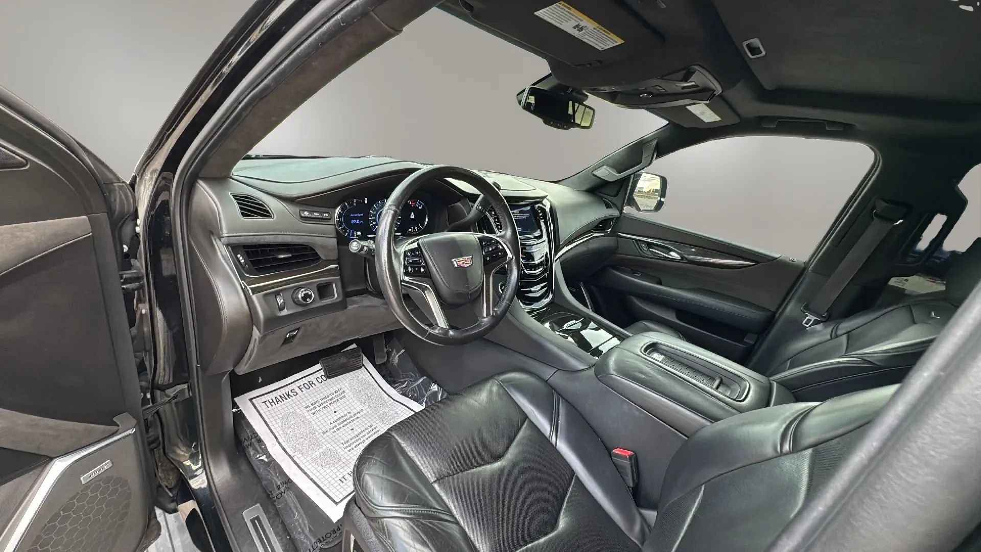 Used 2016 Cadillac Escalade Platinum RWD image 12