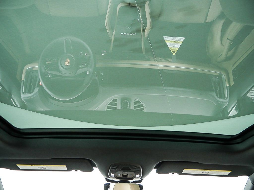 New 2026 Porsche Cayenne S image 23