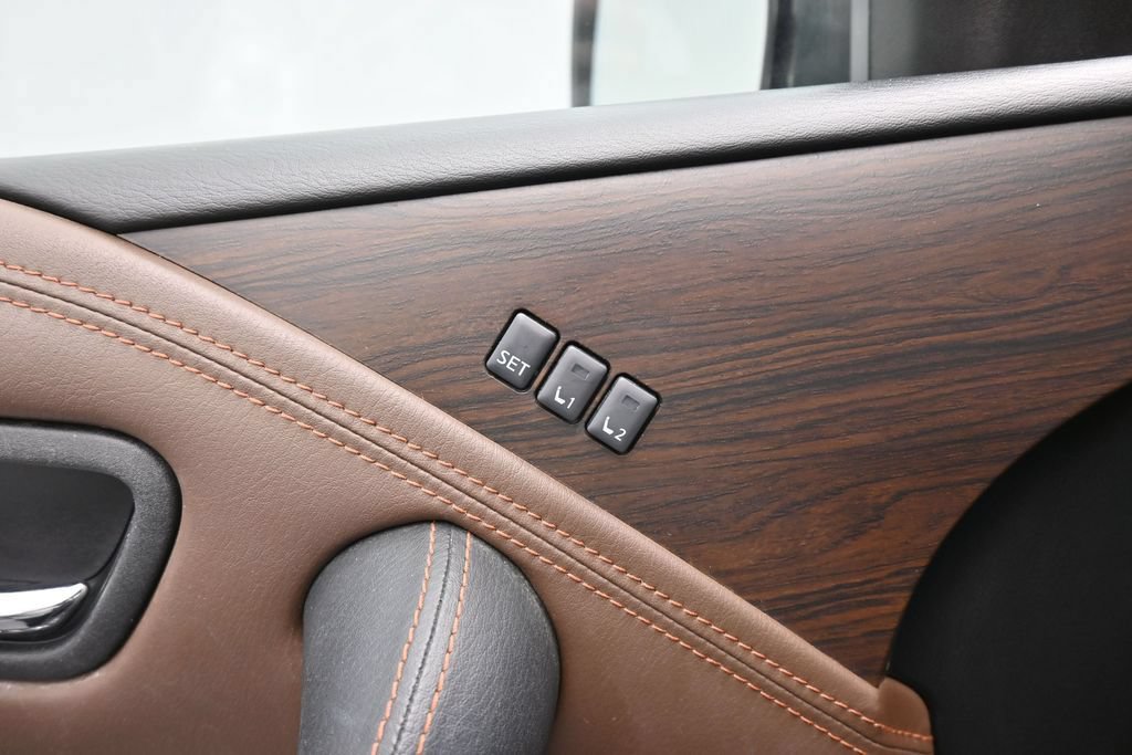 Used 2019 Nissan Armada Platinum w/ Captain's Chairs Package AWD/4WD image 18