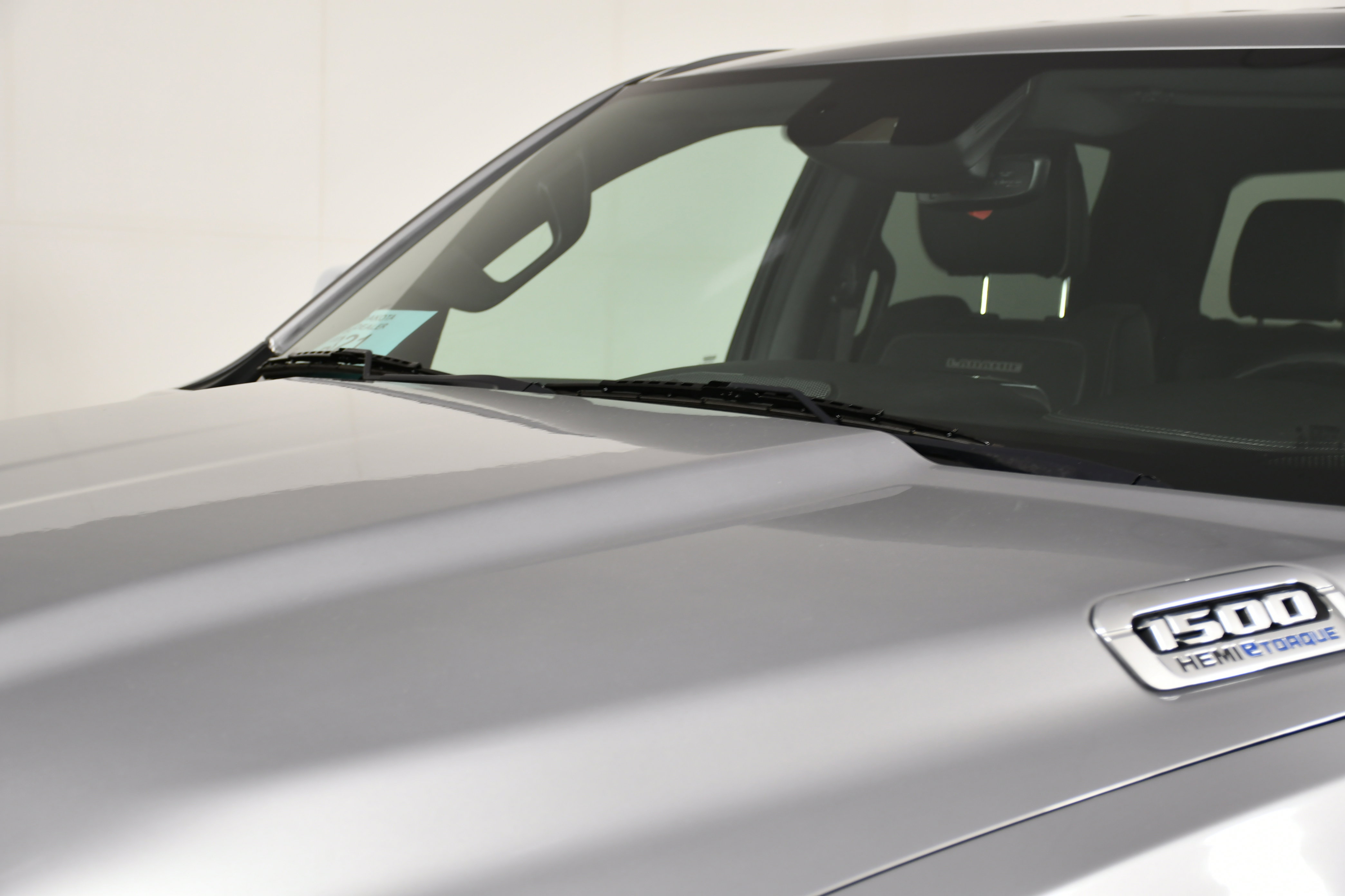 Used 2024 RAM 1500 Laramie image 12