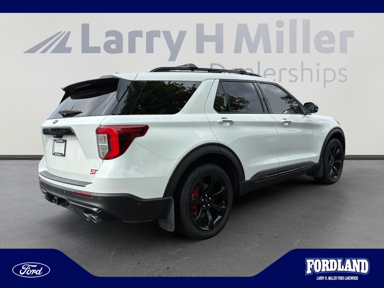 Used 2020 Ford Explorer ST w/ ST Street Pack AWD/4WD image 5