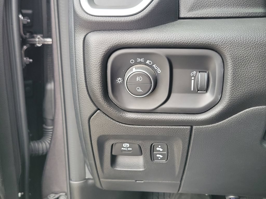 New 2026 RAM 1500 Big Horn AWD/4WD image 13