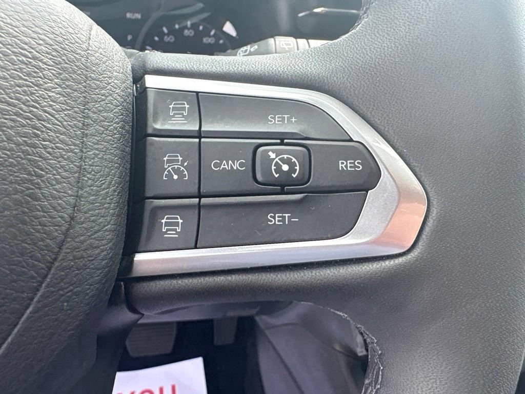 Used 2025 Jeep Compass Limited AWD/4WD image 19