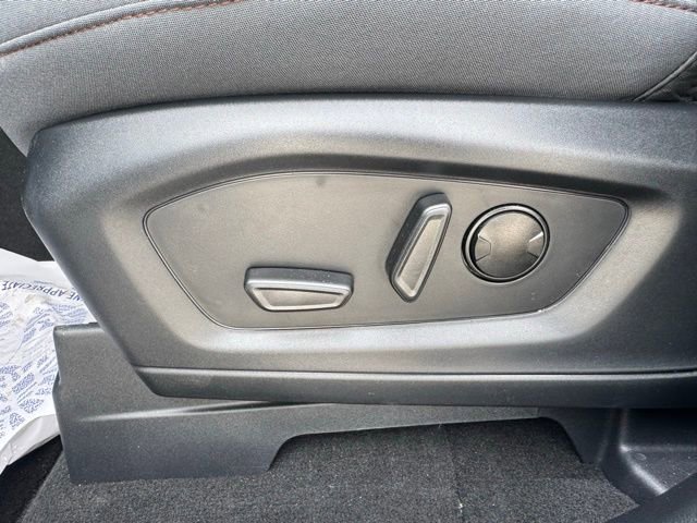 Used 2026 Ford Explorer Active AWD/4WD image 10