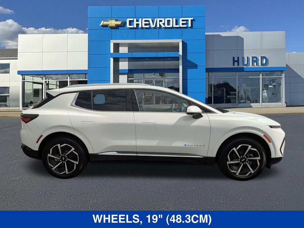 New 2025 Chevrolet Equinox EV LT image 3