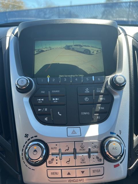 Used 2017 Chevrolet Equinox LT w/ Convenience Package image 15