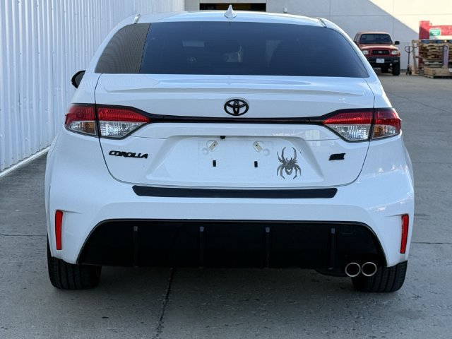 Used 2023 Toyota Corolla SE w/ SE Premium Package FWD image 6