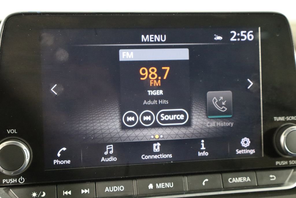 Used 2023 Nissan Rogue SV w/ SV Premium B Package image 35