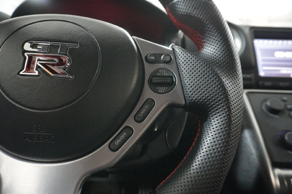 Used 2009 Nissan GT-R Premium AWD/4WD image 21