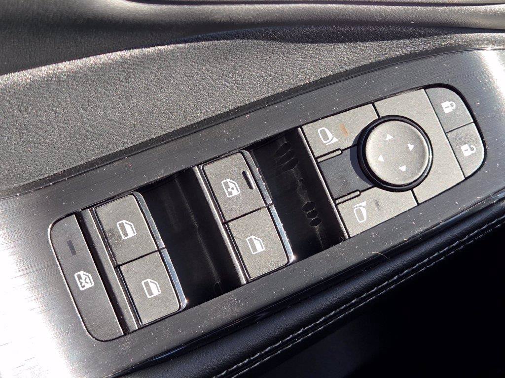 Certified 2024 Nissan Rogue SV AWD/4WD image 7