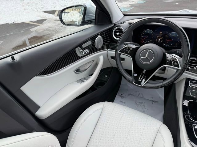 Used 2022 Mercedes-Benz E 350 4MATIC Sedan image 31