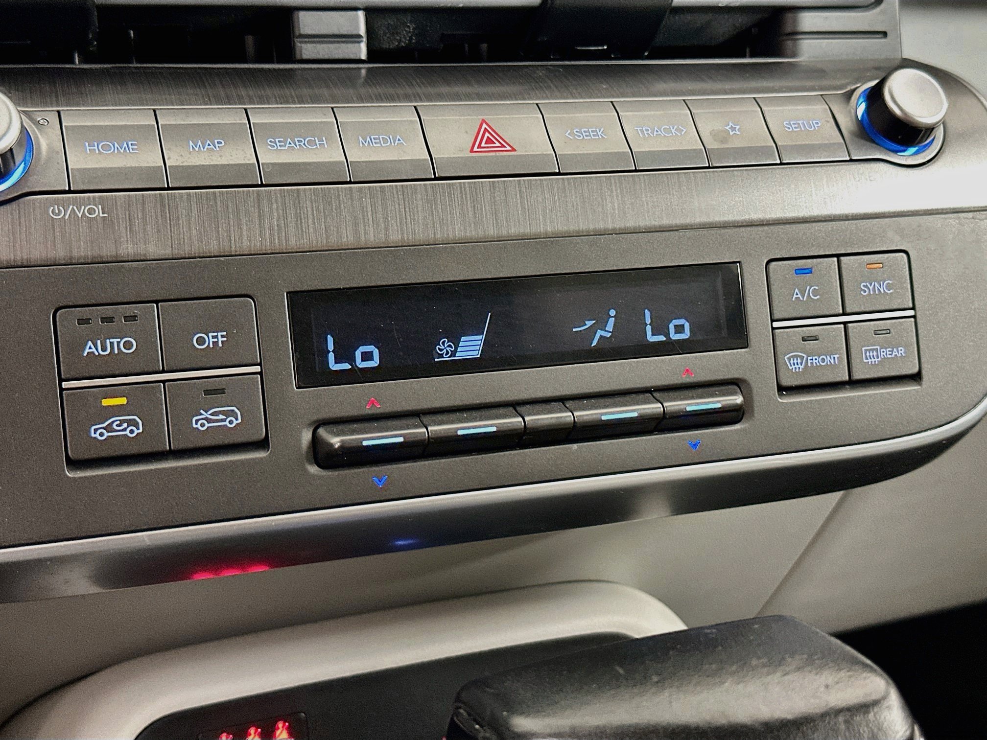 Used 2025 Hyundai Kona SEL FWD image 23