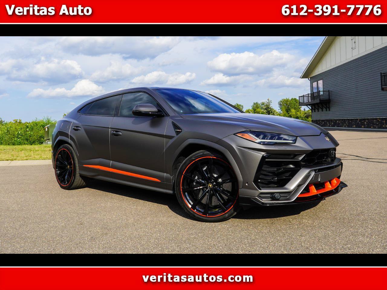 Used 2022 Lamborghini Urus AWD/4WD image 1