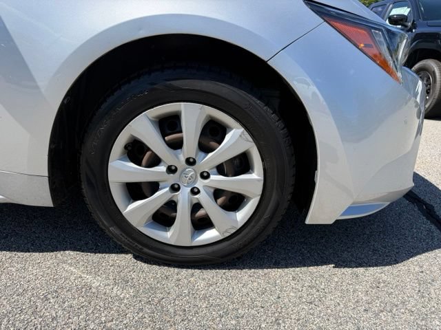 Used 2020 Toyota Corolla LE FWD image 12