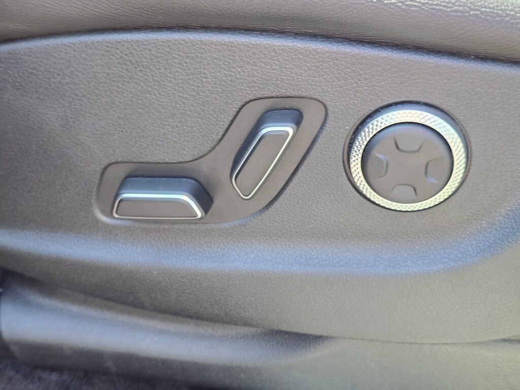 Used 2024 Genesis GV80 2.5T image 24