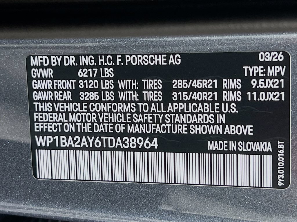 New 2026 Porsche Cayenne Coupe AWD/4WD image 34