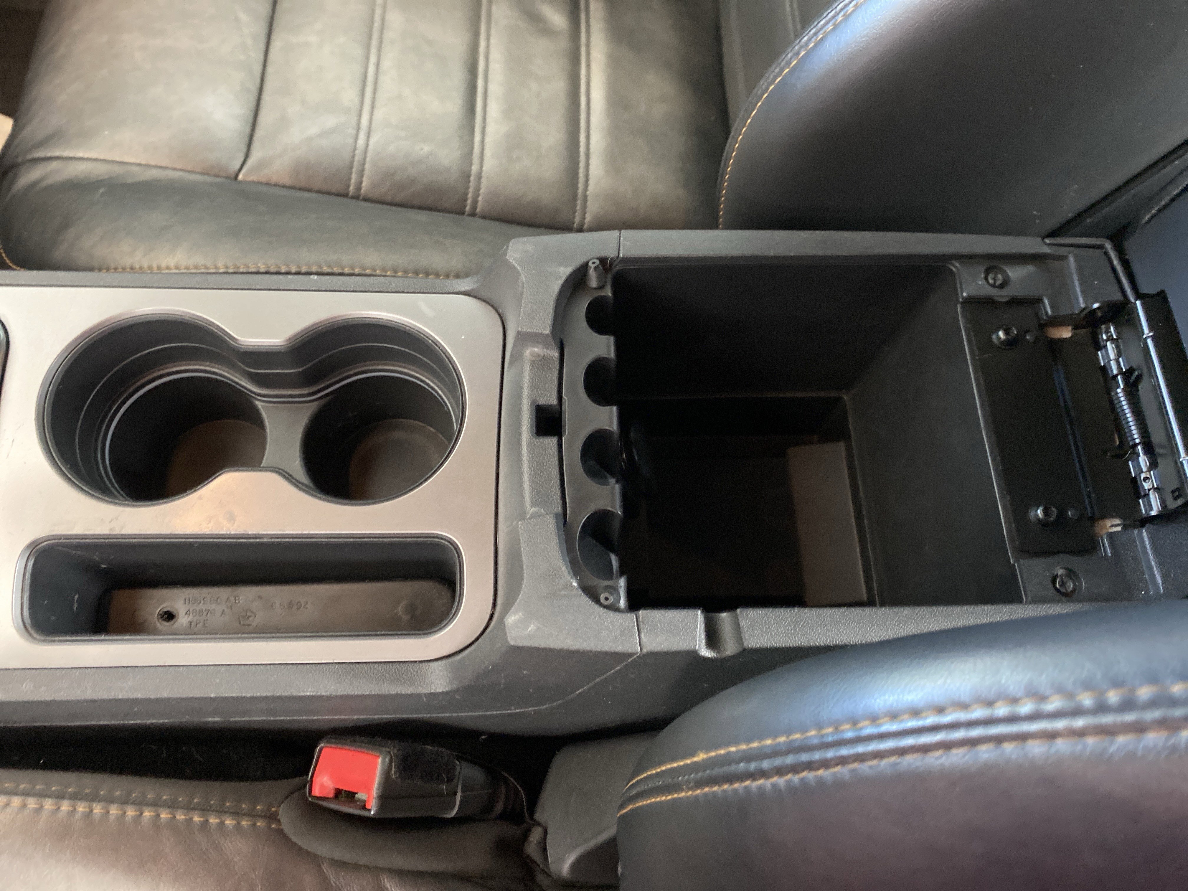 Used 2014 Dodge Challenger R/T image 12