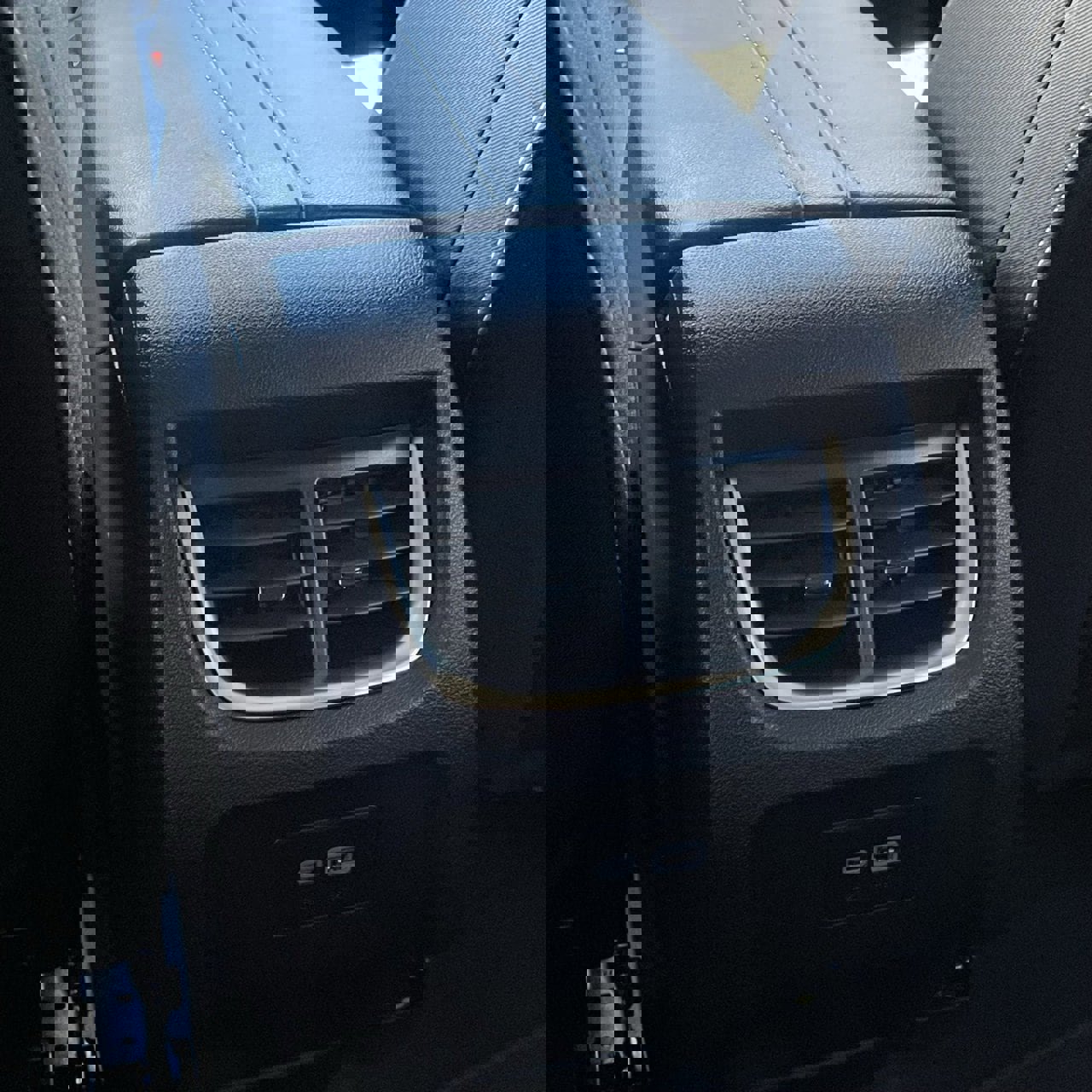 Used 2025 Chevrolet Blazer LT image 24