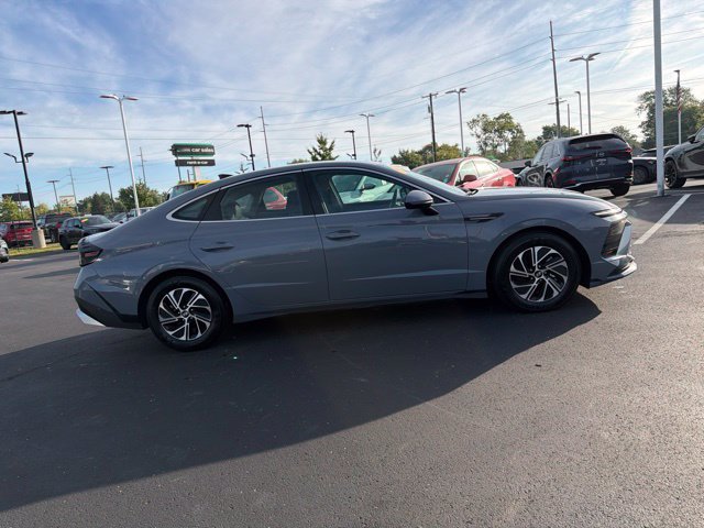 Used 2026 Hyundai Sonata Blue FWD image 6